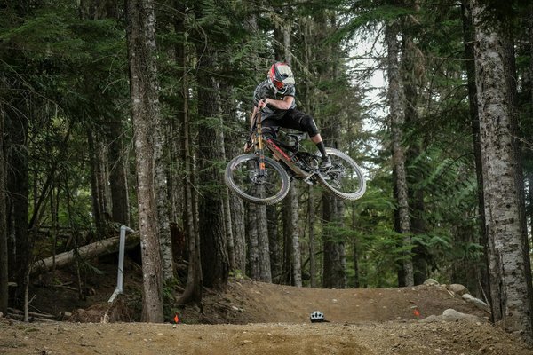 Fitness-ball : l'exercise-ball pour renforcer l'équilibre et la stabilité